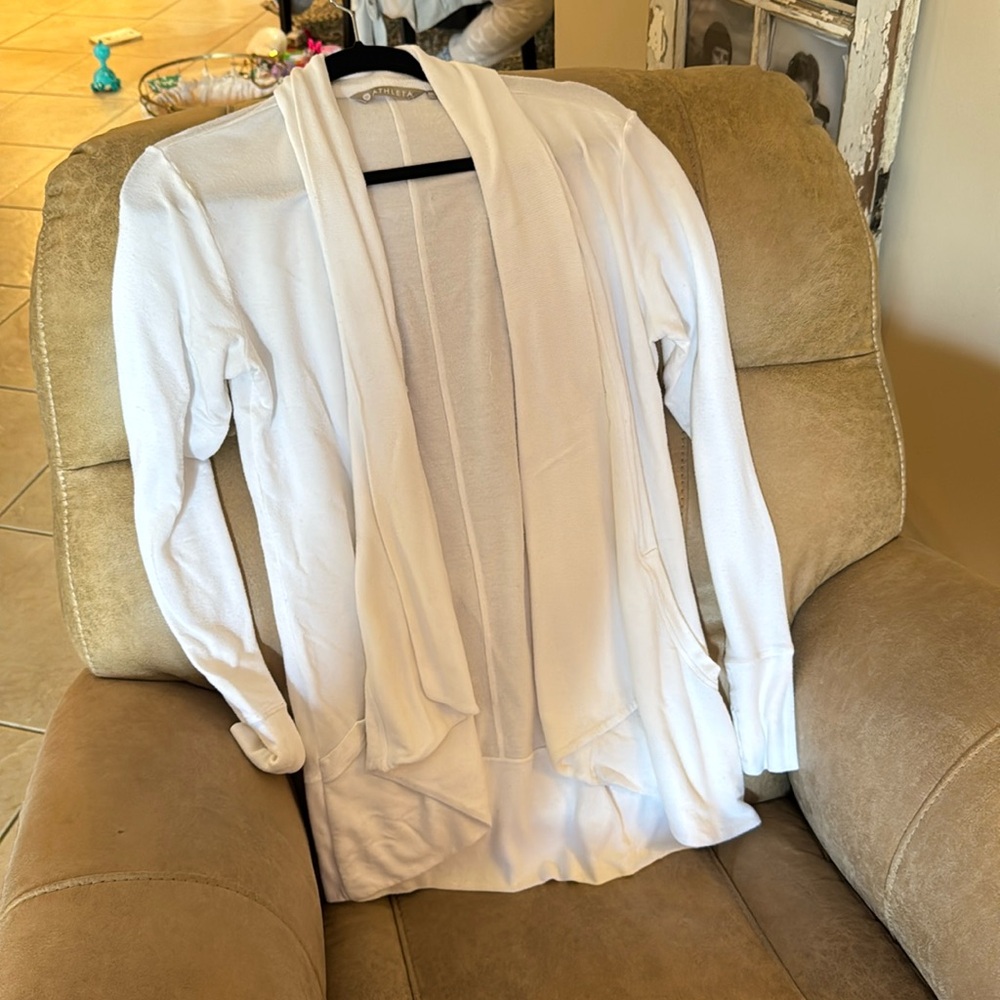 Athlete cardigan